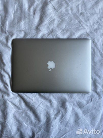 Apple macbook pro 15 2015 i7 16gb 250gb