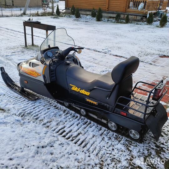 Снегоход Ski-doo Scandic