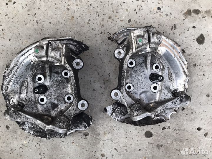 Передний поворотный кулак Bmw E90 E87