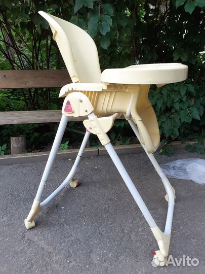 Детский стульчик для кормления