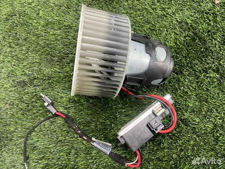 Мотор печки Bmw 5 F10 N20B20 2011