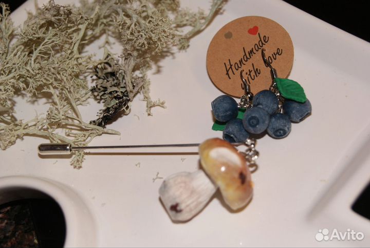 Брошь-игла гриб. Полимерная глина