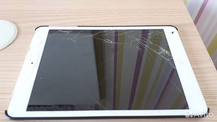 Планшет Apple iPad mini 16Gb, под восстановление