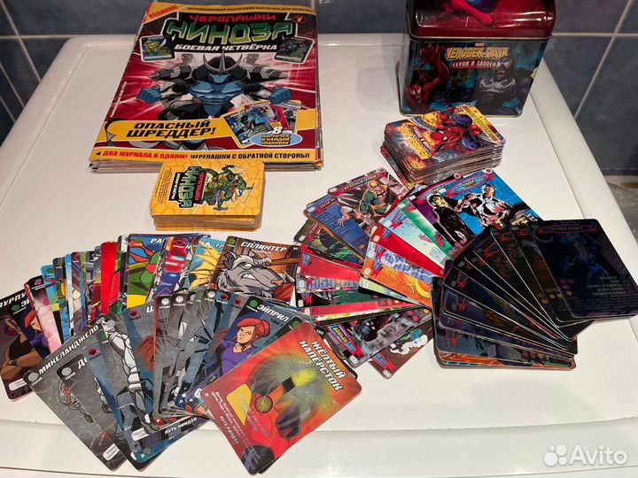 Карточки человек паук герои и злодеи с кейсом