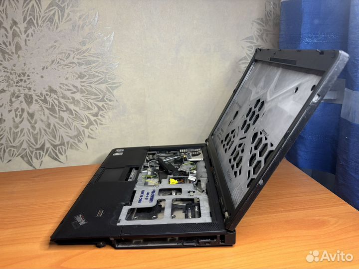 Корпус Thinkpad t61