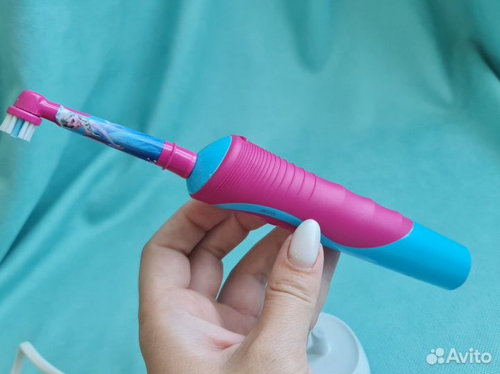 Электрическая Зубная щетка oral b детская