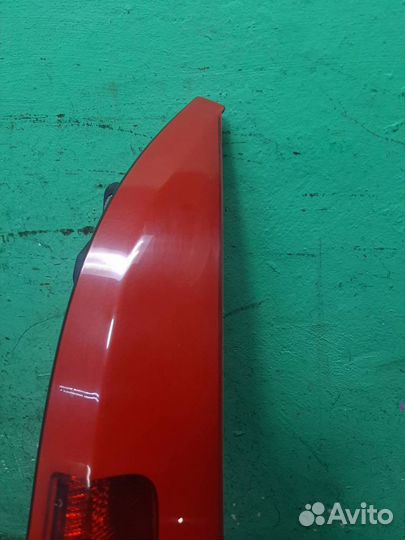 Фонарь задний правый верхний Volvo XC90 2006