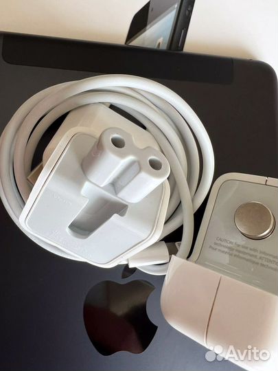 Зарядное устройство apple