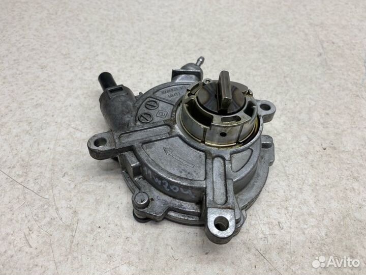 Вакуумный насос Mercedes C W204 A2722300465