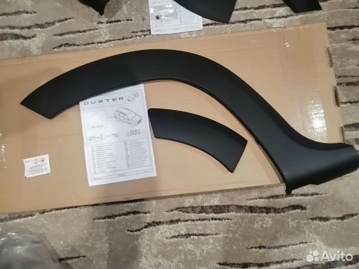 Накладка крыла заднего правого Renault Duster