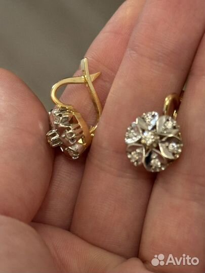 Золотые серьги с бриллиантами Малинки