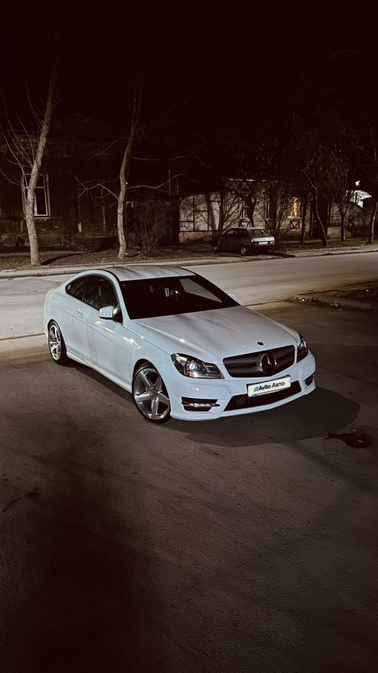 Mercedes-Benz C-класс: фото владельца