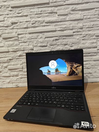 Fujitsu LifeBook U7310