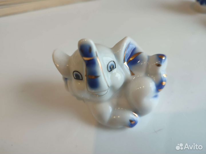 Фигурки животных гжель