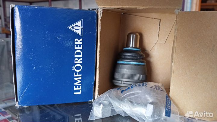Шаровая опора Мерседес W124