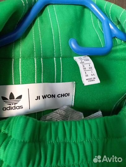 Спортивный костюм adidas