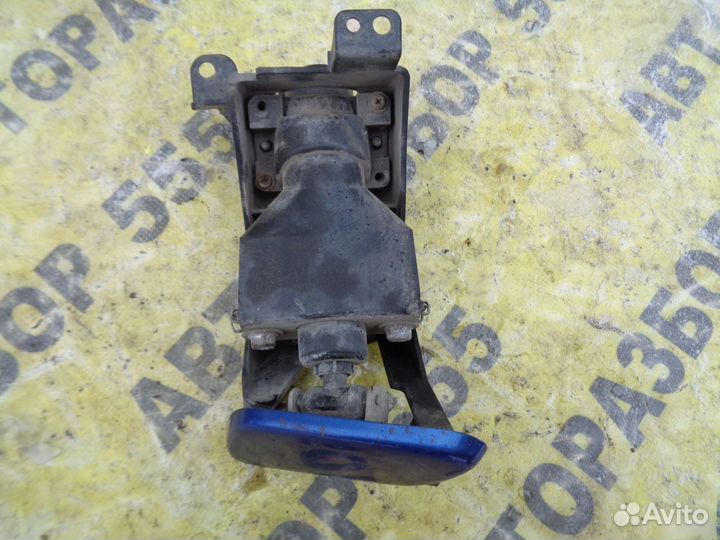 Форсунка омывателя фары Mazda 3 Bk 2002-2009