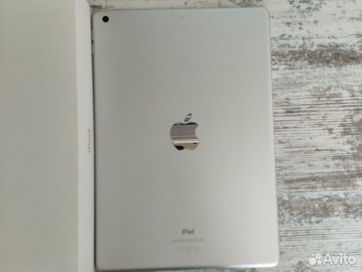 iPad 8 поколения 2021