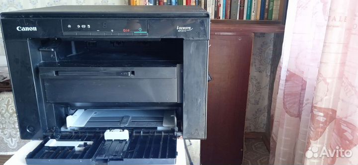 Продается мфц Canon i-SenSys мф 3010.Цена 10 т.р