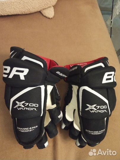 Перчатки хоккейные