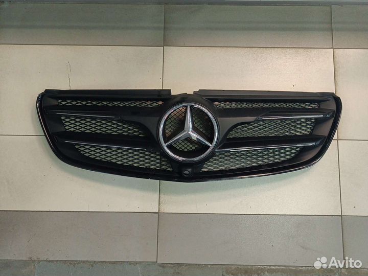 Решетка радиатора Mercedes 447 Vito Viano