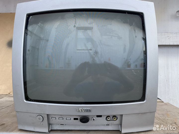 Телевизор кенископный vestel