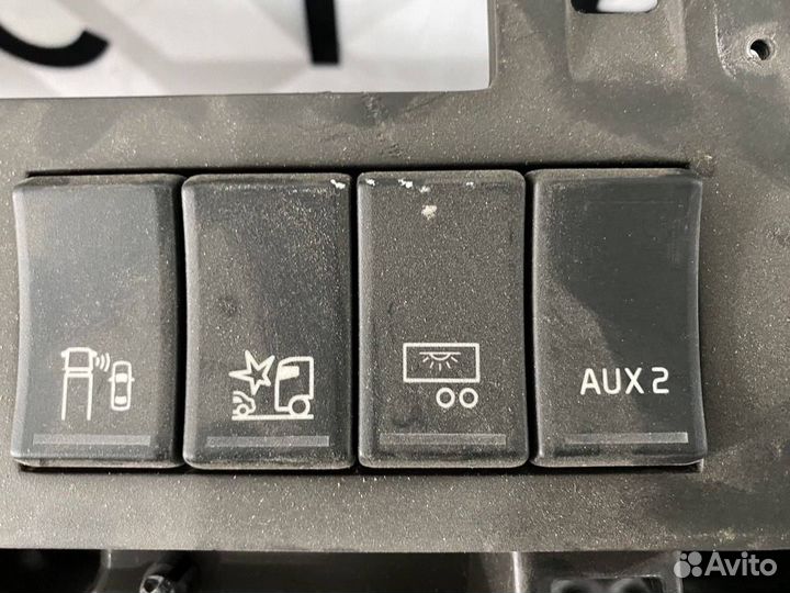 Элемент консоли Volvo FH4 22026373