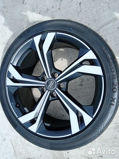 Audi Q3 VW Tiguan R20 оригинал 83A601025AC