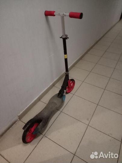 Самокат двухколесный