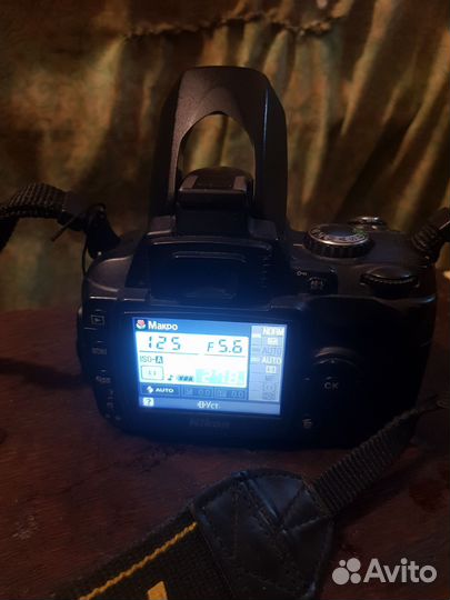 Зеркальный фотоаппарат nikon D40