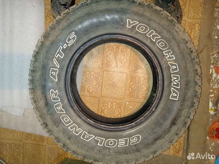 Yokohama Geolandar A/T-S G012 235/75 R15 104F