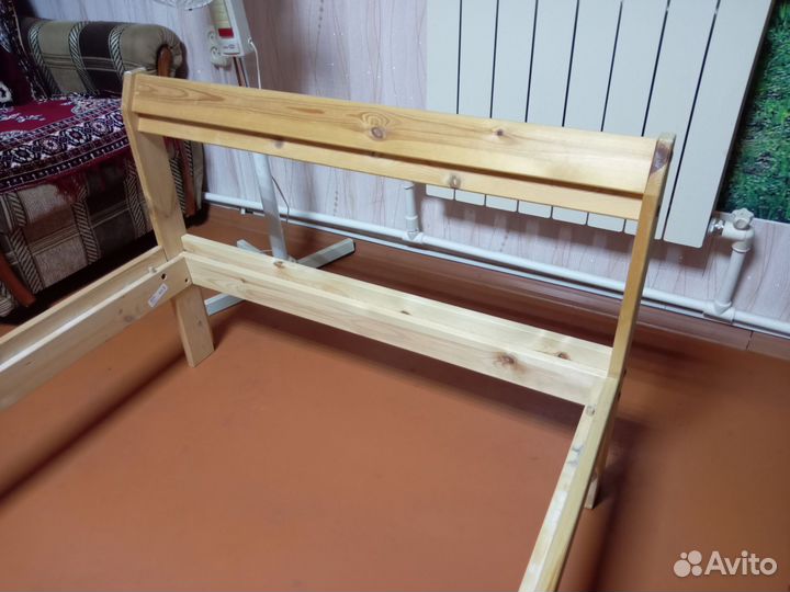 Кровать 90 на 200