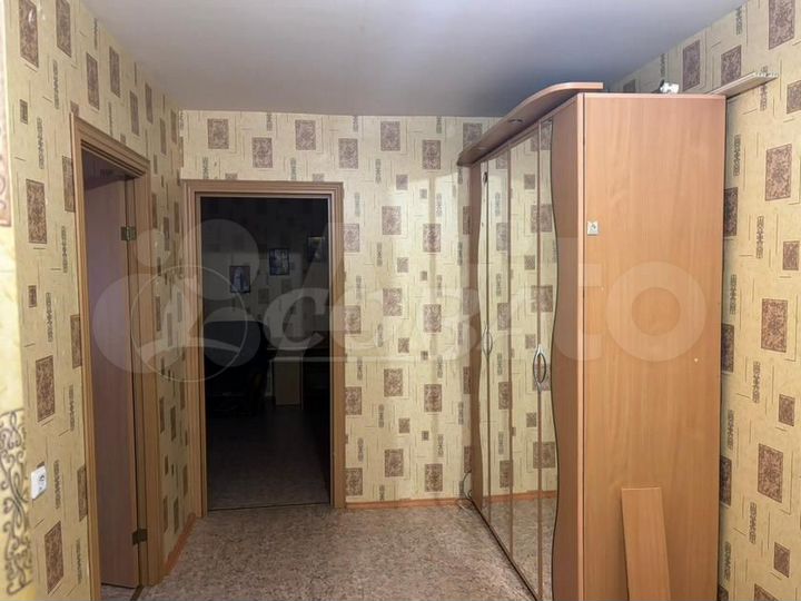 2-к. квартира, 65 м², 4/10 эт.