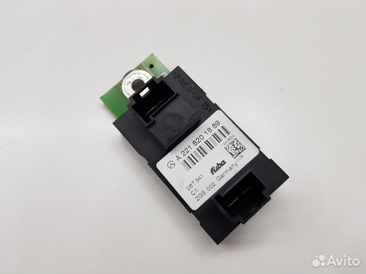 Усилитель антенный (Mercedes-Benz S-class)