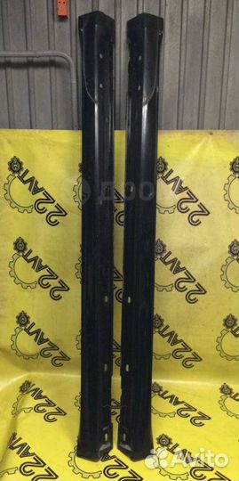 Накладки на порог обвес комплект Subaru Legacy BL5