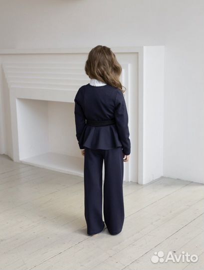 Костюм школьный на девочку 134