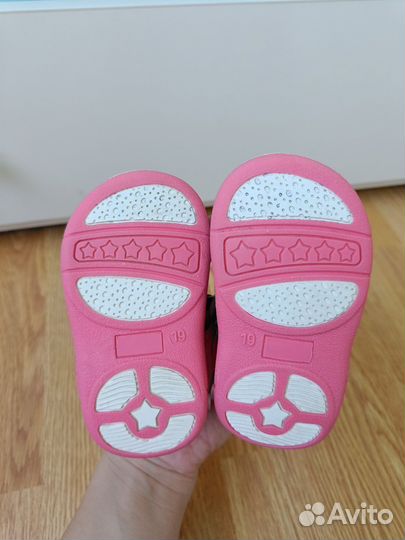 Сандалии для девочки 19 размер