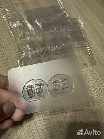 Крючки самоклеящиеся 4 *2 набор