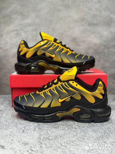 Кроссовки nike air max tn plus