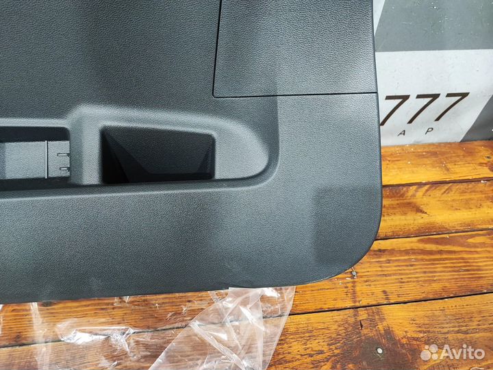 Обшивка крышки багажника Volkswagen Tiguan 2 16-22