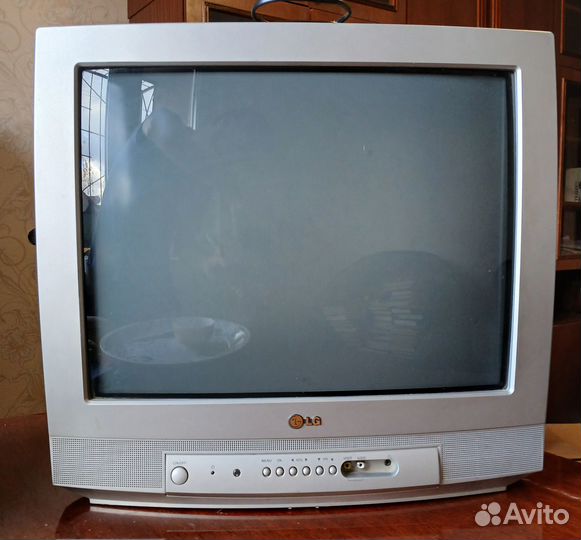 Телевизор LG21