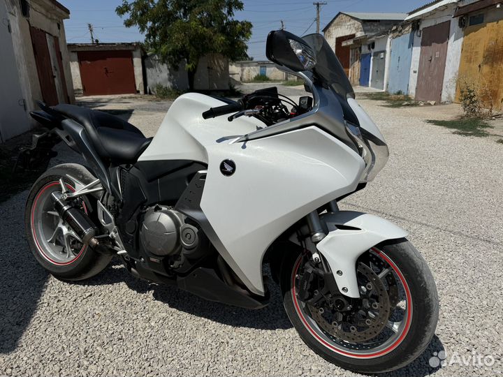 Продам Vfr1200f