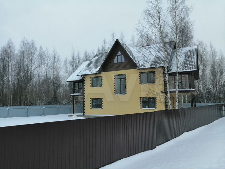 Дом 219,4 м² на участке 10 сот.