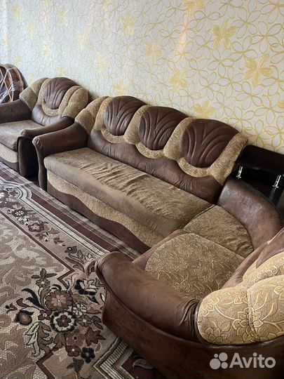 Угловой дивани кресло