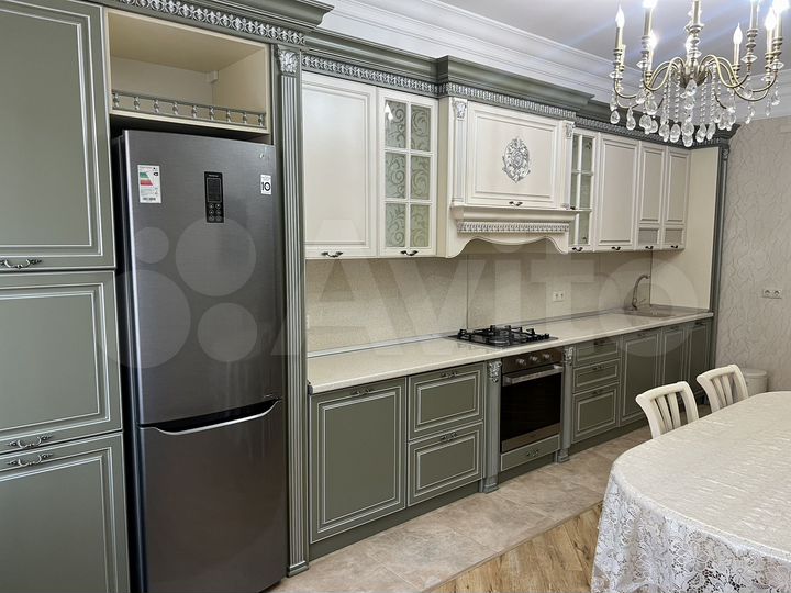 3-к. квартира, 135 м², 5/10 эт.