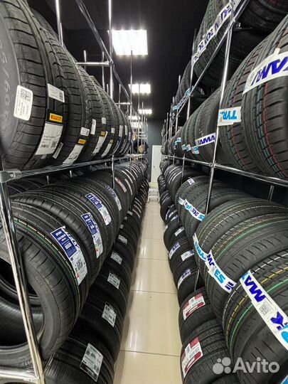 Yokohama BluEarth-GT AE-51 235/45 R18 94W