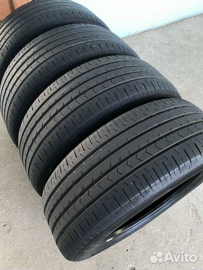 Continental ContiPremiumContact 5 215/55 R17 94V