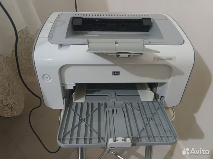 Принтер hp 1102 мало б/у
