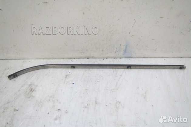 Направляющая сдвижной двери Mercedes W639 Vito Viano