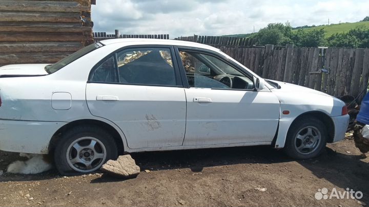 Mitsubishi Lancer 1.5 AT, 1995, 294 605 км